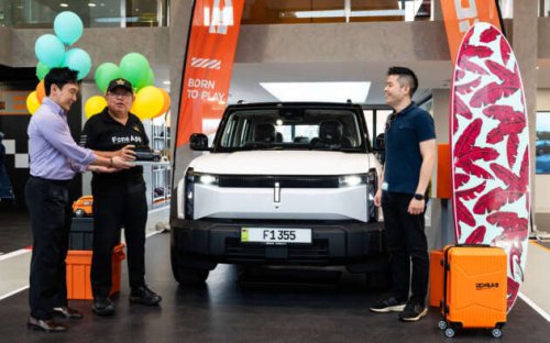 iCaur 03 EV &ndash; world&rsquo;s first delivery of electric off-road SUV is to car collector JP Chin at iCaur Petaling Jaya