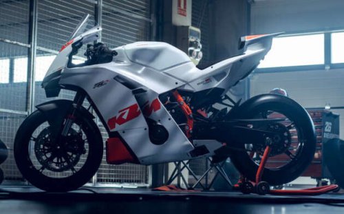 2026 KTM 990 RC R Track &ndash; 135 PS, 105 Nm torque