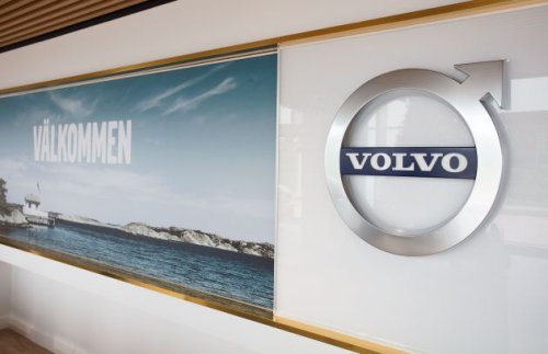 Volvo Genuine Parts Extended Warranty programme &ndash; lifetime coverage except wear-and-tear, no extra cost