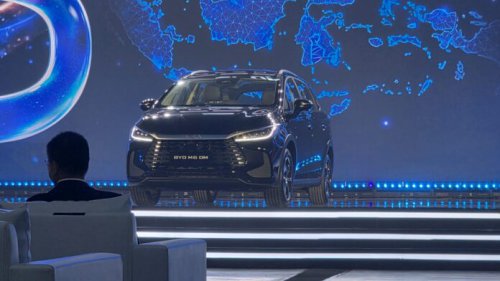 Dobrak Pasar PHEV, BYD M6 DM Resmi Meluncur dengan Jarak Tempuh 1.800 KM!